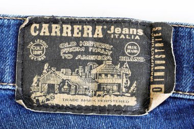 Roma, İtalya - 12 Eylül 2025: Carrera Jeans 717 Slim Fit, İtalyan kot markası 1965 yılında Verona 'da kuruldu