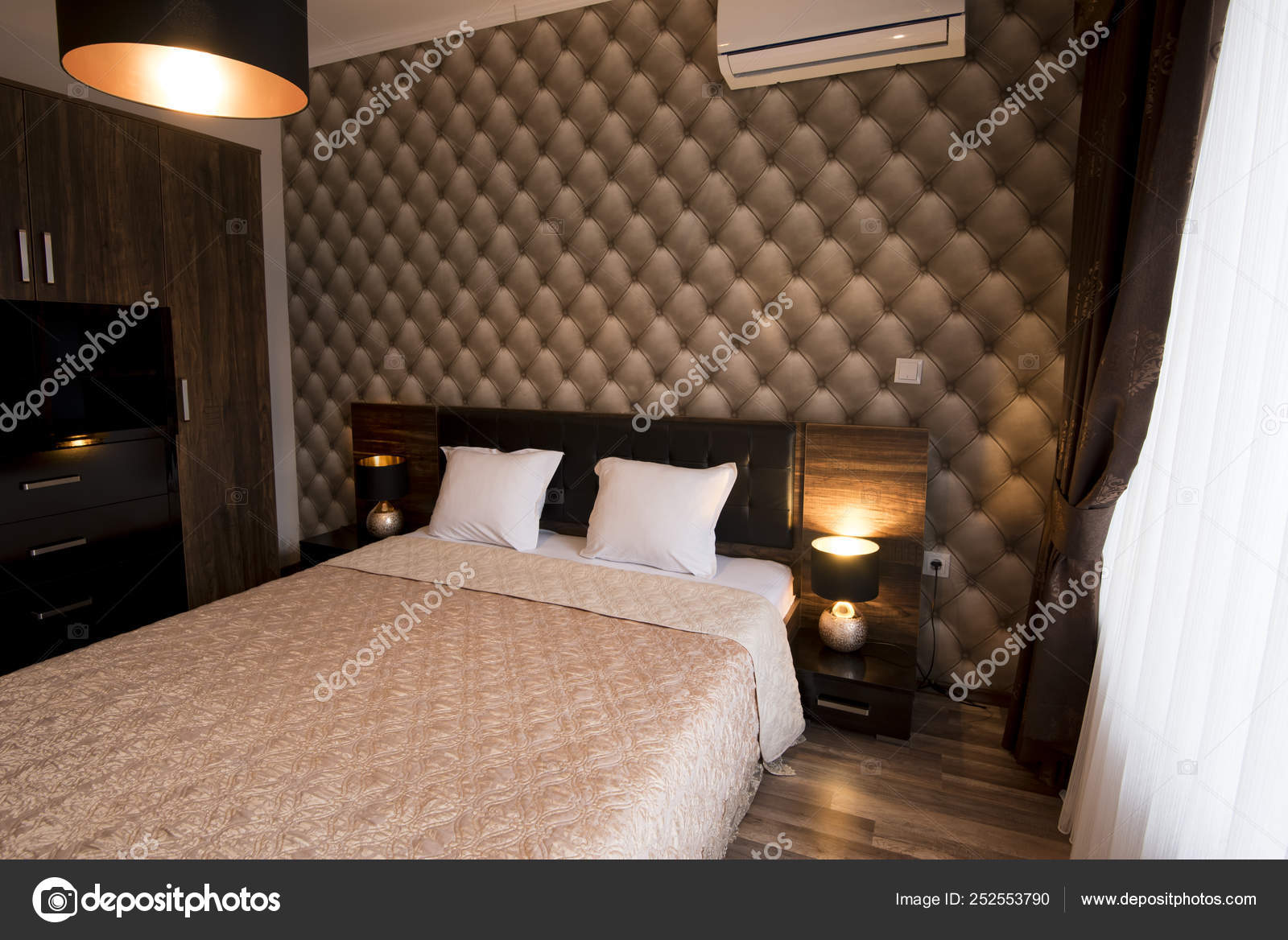 Classy Bedroom Interior Design Large Bed Room With Brown