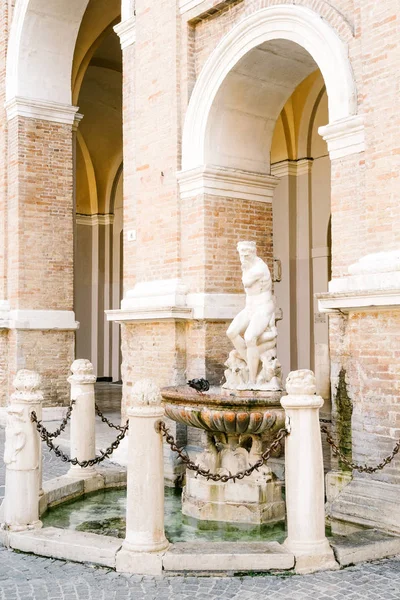 Fontana Nettuno Senigallia Marche Italia — Foto Stock