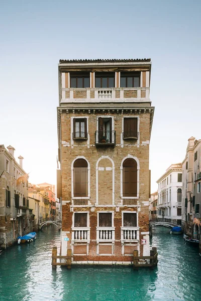 Venice Italy November 2018 Historic Building Overlooking Canals Venice Lagoon — Stock Photo, Image