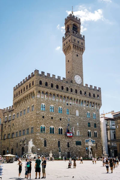 Florence Italy Agustus 2020 Turis Berjalan Jalan Dekat Palazzo Vecchio Stok Gambar