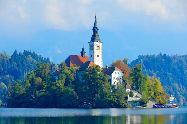Ilha Lago Bled Igreja Católica Martin Castelo Paisagem Eslovénia Natureza — Fotografia de Stock