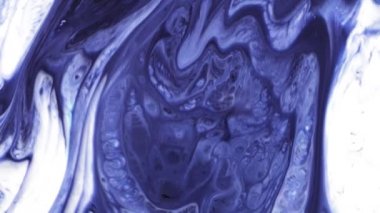 Soyut Renkli Boya Mürekkemi Difüzyon Psychedelic Blast Hareketi Patlayabilir. yumuşak renkler, soyut kompozisyon. Mavi beyaz ebru arka plan ile akrilik doku 