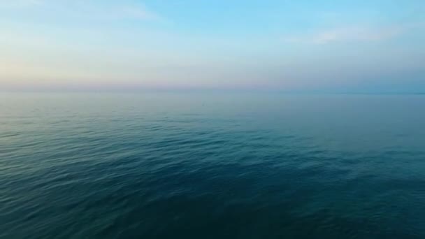 Billede Smuk Sommersolnedgang Stranden Solnedgang Havet Drone Optagelser Drone Optagelser – Stock-video
