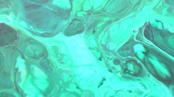 色彩斑斓的油漆水墨爆炸扩散心理爆破运动 柔和的颜色 抽象的构图 具有绿色大理石背景的丙烯酸质感 — 图库视频影像