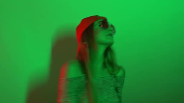 Woman Dances Merrily Light Strobe Lights Spotlights Neon Colors Crazy — Stock Video