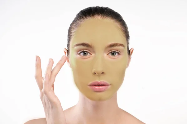 Mulher Aplicando Envelhecimento Rugas Máscara Facial — Fotografia de Stock