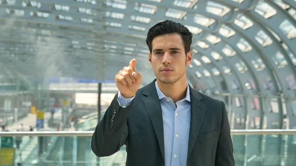 Joven Hombre Negocios Guapo Estudiante Traje Pie Junto Ventana Feliz —  Fotos de Stock