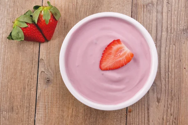 Composizione Una Tipica Colazione Genuina Base Yogurt Alla Fragola Muesli — Foto Stock