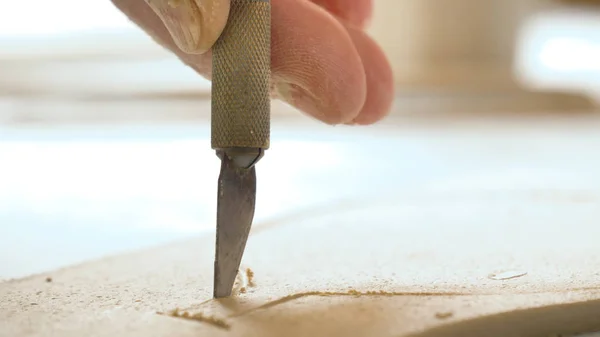 Laboratório Criativo Velho Artesão Barro Artesanal Mofo Para Criar Frascos — Fotografia de Stock