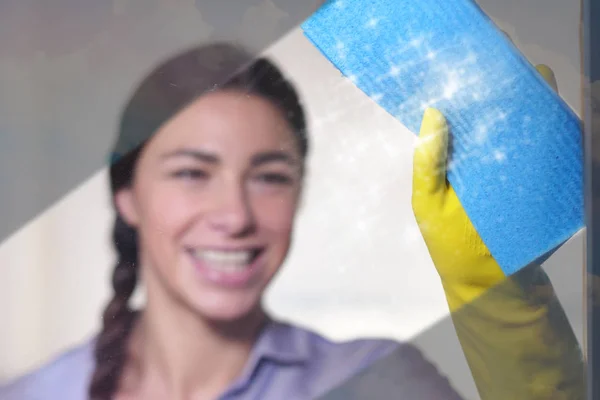 Beautiful Woman Struggling House Cleaning Cleans Glass Spray Cloth Purpose — Stock Photo, Image