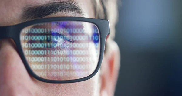 Vista Parcial Del Hombre Con Gafas Ojo Holograma Interfaz Futurista — Foto de Stock