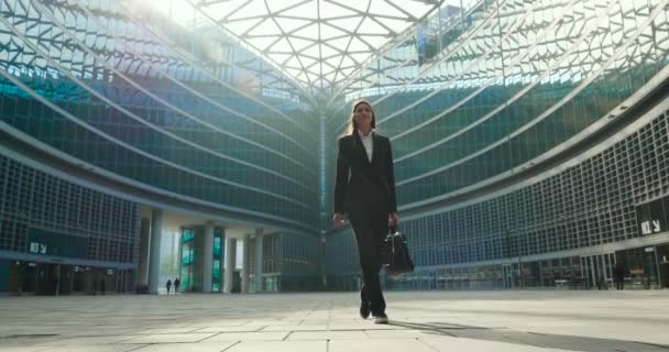 Business Woman Manager Walking Outdoors Modern Office Glass Building — Stock Video