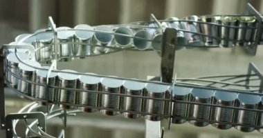 konveyör hattı iplik üzerinde video alüminyum kutular 
