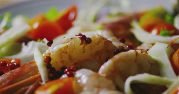 Диетическое Блюдо Креветок Салата Отлично Подходит Фитнеса Правильного Питания Легкое — стоковое видео