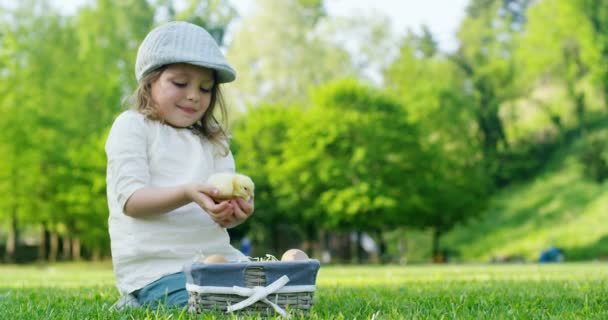 Momenti Migliori Della Vita Ragazze Dolci Nel Cappello Gioca Nel — Video Stock