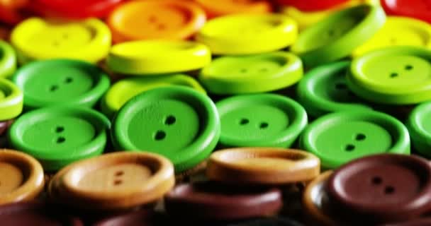 화려한 바느질을 색상의 버튼의 바느질 재단사의 — 비디오