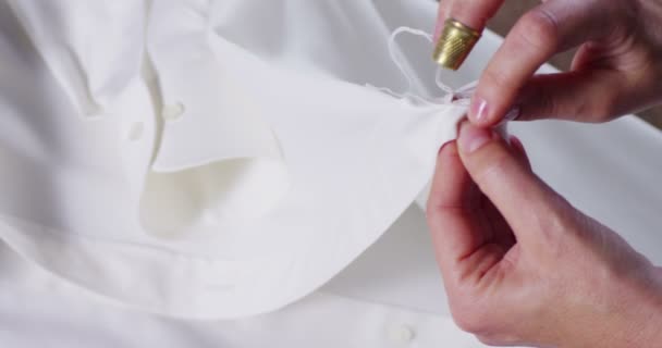 Hand Young Seamstress Sewing White Cloth Tailoring According Tradition Tailors — Stock Video