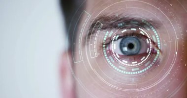 Makro göz 6k çözünürlük futuristik grafik uygulaması. insan futuristik vizyonu, vizyon ve kontrol ve koruma kişi, kontrol ve güvenlik içinde kere görüntülendi. gözetim sistemi