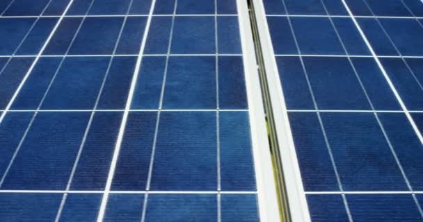 Video Van Blue Eco Zonnepanelen Dak Cellen Zonnestelsel Station Slow — Stockvideo