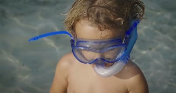 Portrait Beautiful Little Girl Playing Sea Cute Smiling Mask Swimming — Stock Video