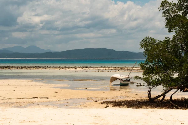 Malerischer Blick Auf Eine Herrliche Landschaft Eine Insel Mit Weißem — Stockfoto