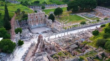Efes Antik Şehir - Selcuk İzmir (Celsus Kütüphanesi, Büyük Tiyatro ve Hadrian Tapınağı)