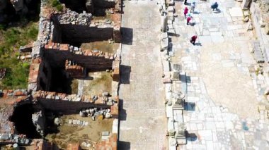 Efes Antik Şehir - Selcuk İzmir (Celsus Kütüphanesi, Büyük Tiyatro ve Hadrian Tapınağı)