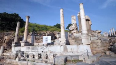 Efes Antik Şehir - Selcuk İzmir (Celsus Kütüphanesi, Büyük Tiyatro ve Hadrian Tapınağı)