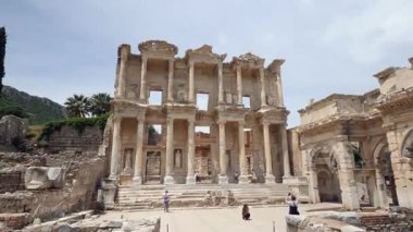 Efes Antik Şehir - Selcuk İzmir (Celsus Kütüphanesi, Büyük Tiyatro ve Hadrian Tapınağı)