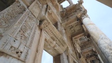 Efes Antik Şehir - Selcuk İzmir (Celsus Kütüphanesi, Büyük Tiyatro ve Hadrian Tapınağı)