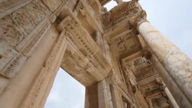 Efes Antik Şehir - Selcuk İzmir (Celsus Kütüphanesi, Büyük Tiyatro ve Hadrian Tapınağı)