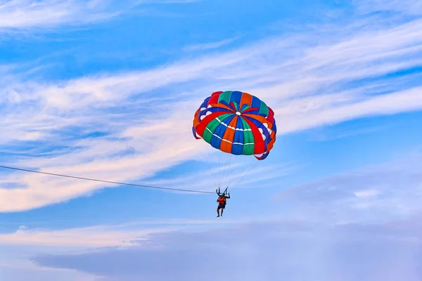 Parasailing Sport Zachodzie Słońca — Zdjęcie stockowe