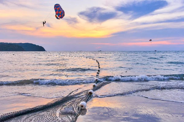 Parasailing Sunset Fisherman Net View — стоковое фото