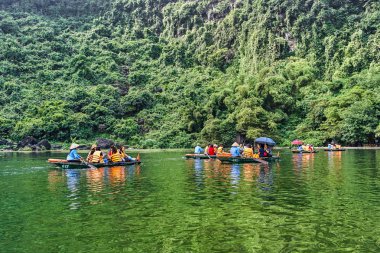 Ninh Binh, Vietnam - 21 Ekim 2018: Trang kürekli görünümünde bir