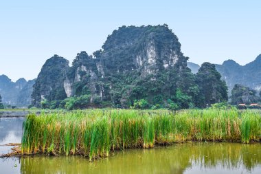 Dağlar görünümü Ninh Binh, Vietnam