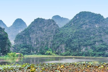 Dağlar görünümü Ninh Binh, Vietnam