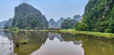Dağların panoramik Ninh Binh, Vietnam