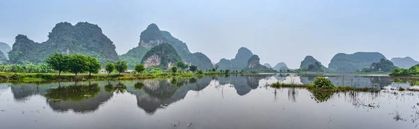 Vistas Panorámicas Las Montañas Ninh Binh Vietnam — Foto de Stock