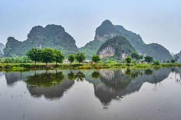 Bergen Weergave Ninh Binh Vietnam — Stockfoto