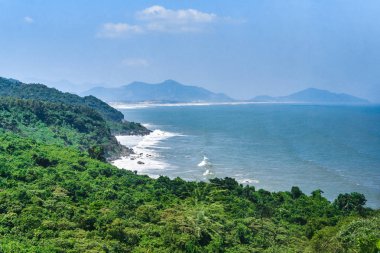 Hai Van Pass (Phu Tho) ünlü yolu doğal görünümü, Vietnam