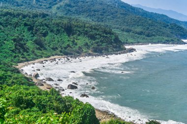 Hai Van Pass (Phu Tho) ünlü yolu doğal görünümü, Vietnam