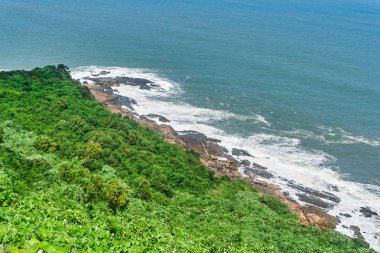 Hai Van Pass (Phu Tho) ünlü yolu doğal görünümü, Vietnam