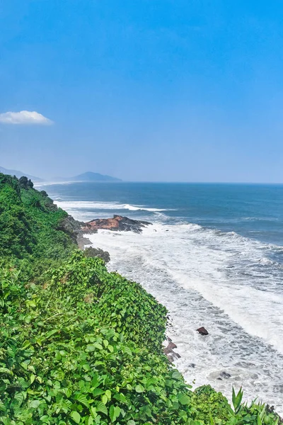 Hai Van Pass (Phu Tho) ünlü yolu doğal görünümü, Vietnam
