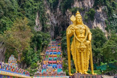 Batu Caves Lord erdal heykel ve girişine yakın Kuala Lumpur, Malezya