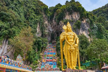 Batu Caves Lord erdal heykel ve girişine yakın Kuala Lumpur, Malezya