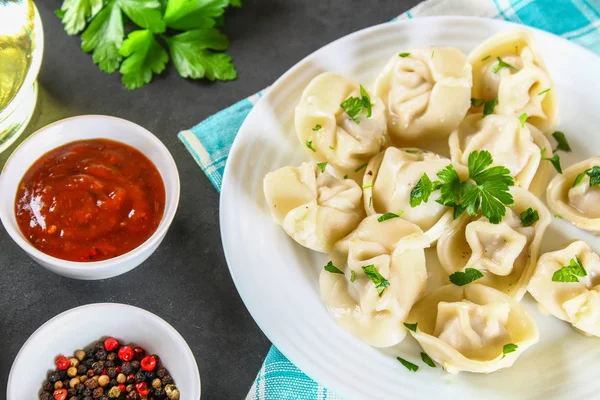 Dumplings Hechos Casa Listos Una Mesa Hormigón Gris —  Fotos de Stock