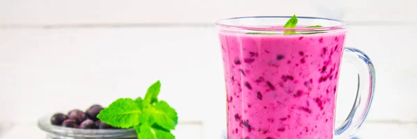 Smoothies Black Currant Glass Handle White Wooden Table — Stock Photo, Image