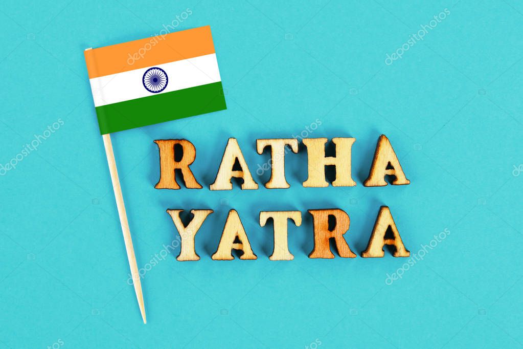 Bandera de la India y el texto de Ratha yatra. El viaje de regreso de
