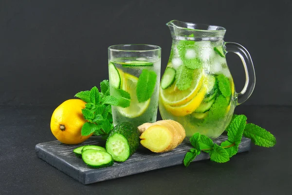 Sassy Water Fresh Cool Water Cucumber Lemon Ginger Mint Detox — Stock Photo, Image